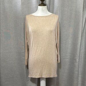 Buttery Soft Cupio Top-Sz S-Batwing-3/4 Length Sleeve-Heathered Tan-EUC worn 1x